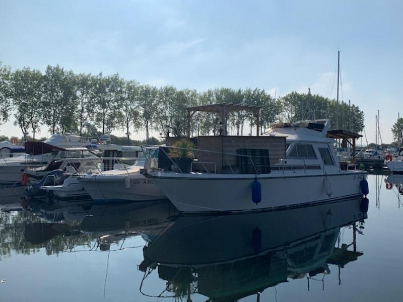 Magnifique Bateau Maison Hotel Ouistreham Exterior foto