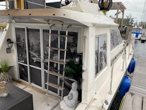 Magnifique Bateau Maison Hotel Ouistreham Exterior foto